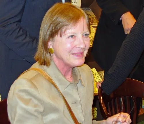 Photo of Frances FitzGerald