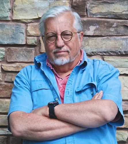 Photo of Dan Simmons