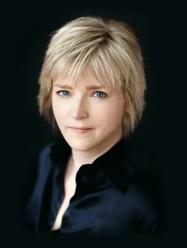 Photo of Karin Slaughter