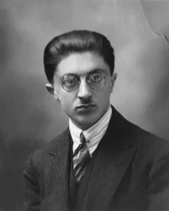 Photo of Ṣādiq Hidāyat
