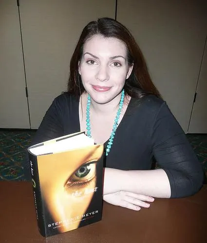 Photo of Stephenie Meyer