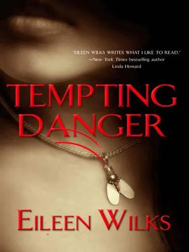 Cover of Tempting danger (World of the Lupi # 1)