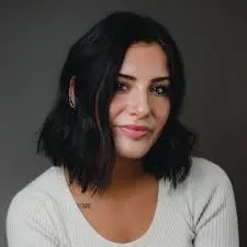 Photo of Lauren Roberts