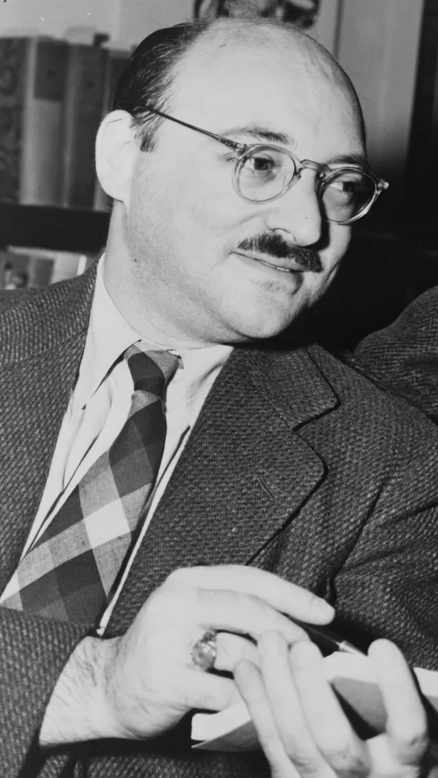 Photo of Daniel Nathan