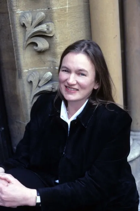 Photo of Linda Buckley-Archer