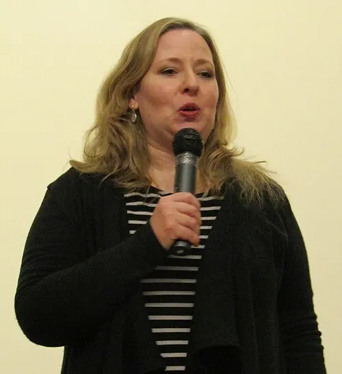Photo of Ally Carter