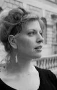 Photo of Sarah Perry