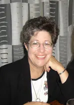 Photo of Karen Wynn Fonstad