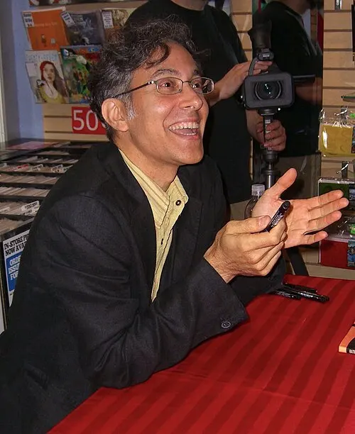 Photo of David Mazzucchelli