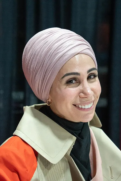 Photo of Tahereh Mafi