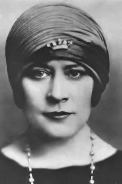 Photo of Anne Nichols
