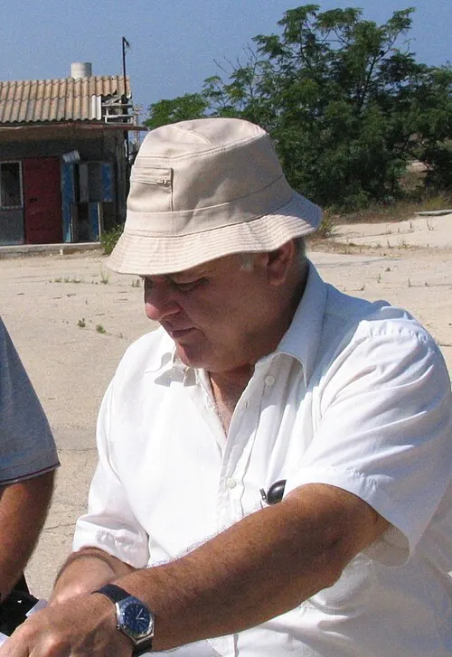 Photo of Israel Roll