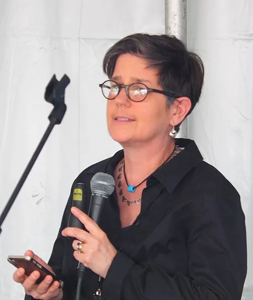 Photo of Megan Whalen Turner