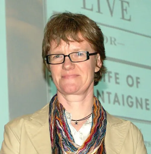 Photo of Sarah Bakewell