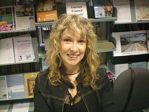 Photo of Cecilia Dart-Thornton