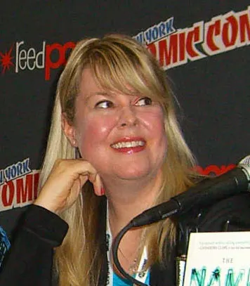 Photo of Michelle Rowen